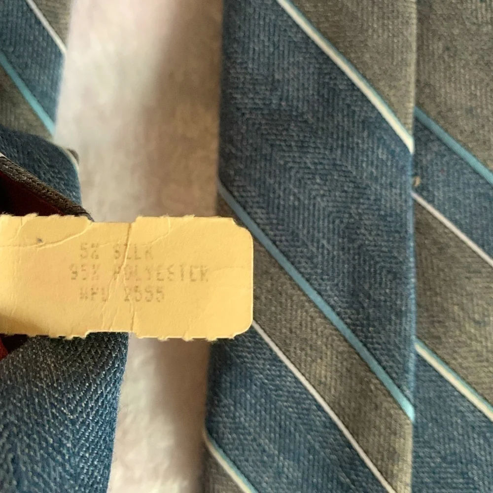 Gray & Blue Men’s Tie